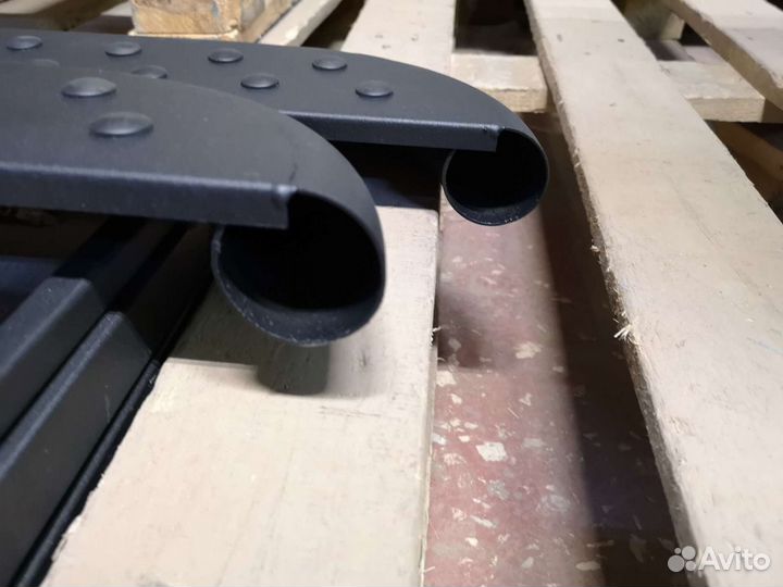 Пороги 21214, Нива Урбан с металлическим листом