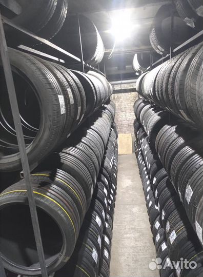 Nexen N'Fera SU1 235/45 R17