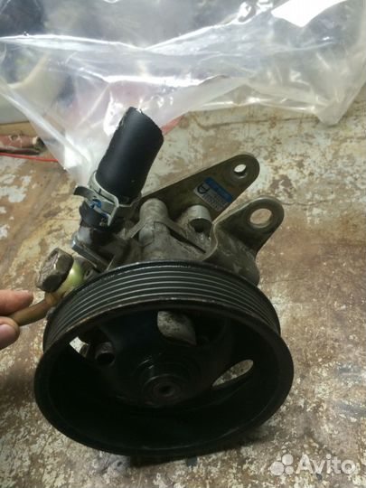 Насос гидроусилителя руля Ниссан