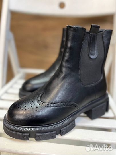 Ботинки женские ботфорты