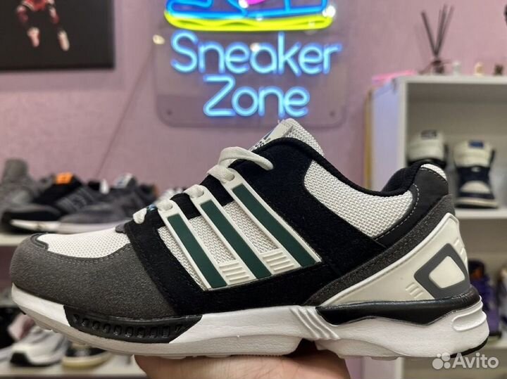 Кроссовки adidas torsion