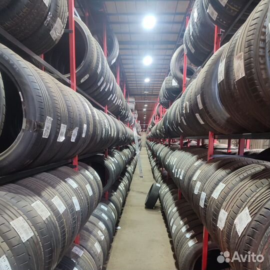 Continental WorldContact 4x4 235/60 R18