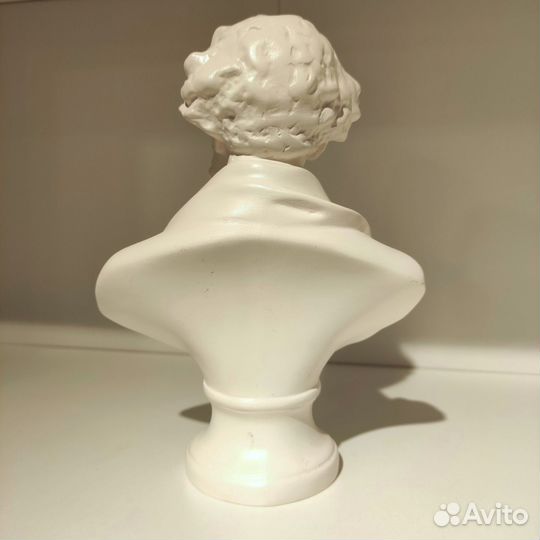 Бюст Пушкина, гипс