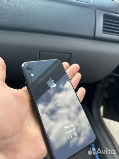 iPhone Xr, 64 ГБ
