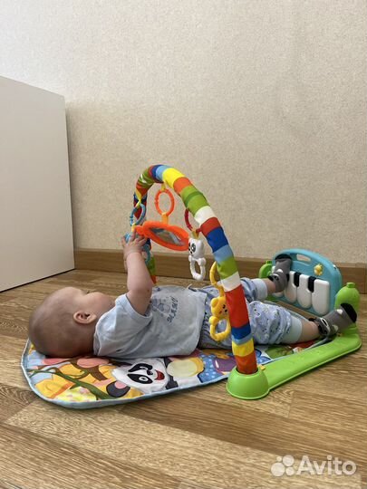 Развивающий коврик с пианино