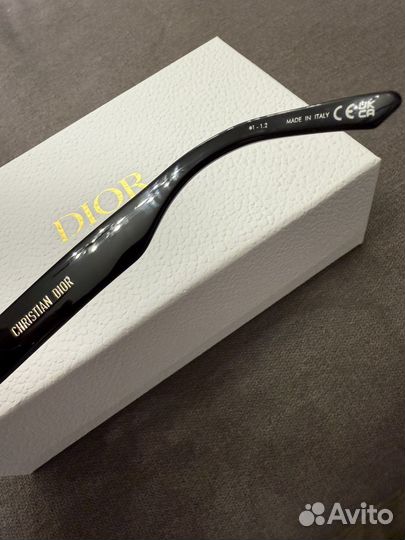 Солнечные очки Dior