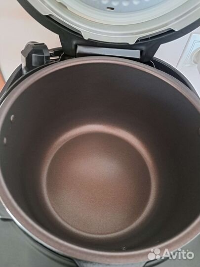 Мультиварка-скороварка новая