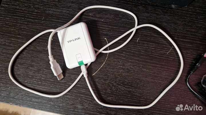 Монитор+колонки+клавиатура+мышь+картридер+адаптер