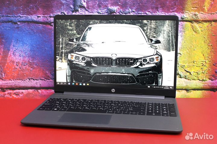 Ноутбук HP 15.6 IPS / 8GB DDR4 / SSD