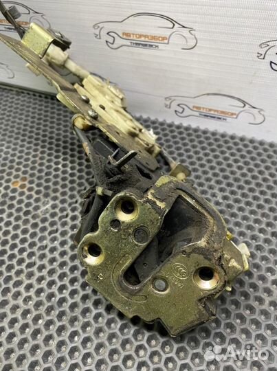 Задний правый замок двери Geely Otaka