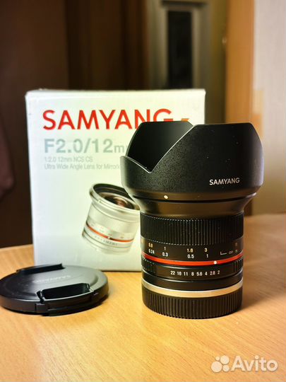 Объектив Samyang 12 mm f/2 Sony E