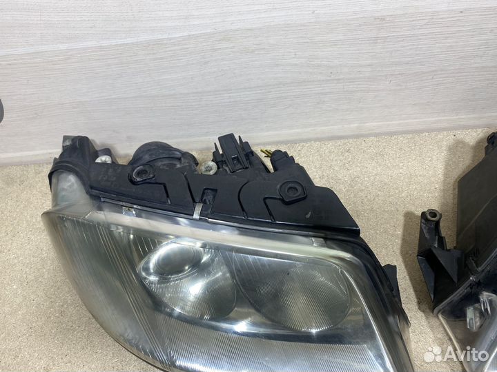 Фара передняя левая правая Volkswagen Passat B5+
