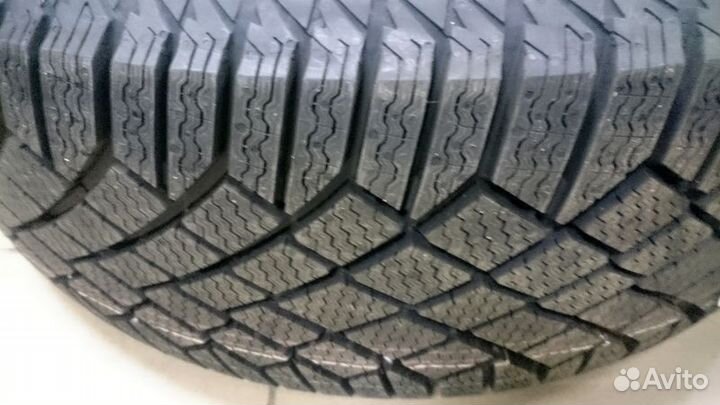 Continental ContiVikingContact 7 225/60 R17 99T