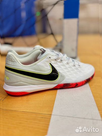 Футзалки Nike Tiempo Legend 8 WhiteRed Sole