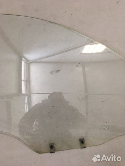 Стекло переднее правое Audi A4 B5(1928)