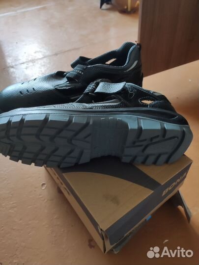 Сандали строительные