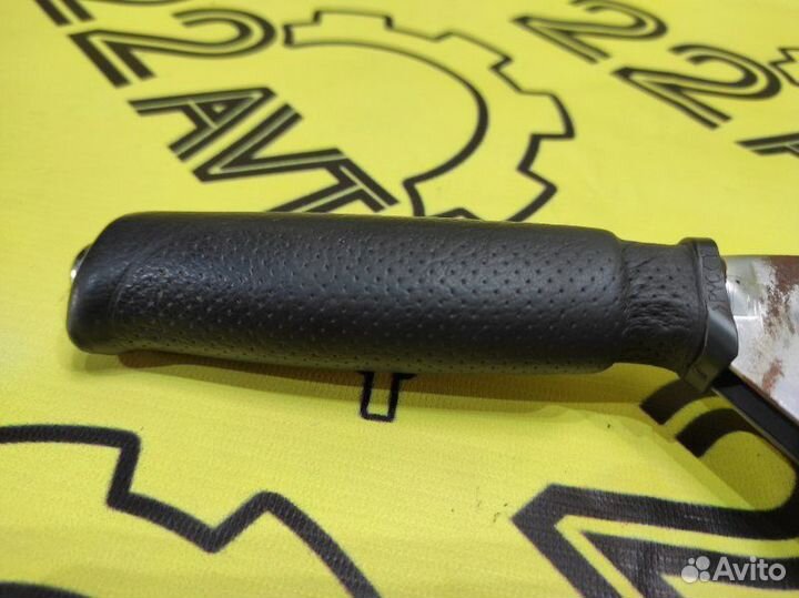 Ручка ручника Subaru Forester SG5 EJ205 (2.0L empi