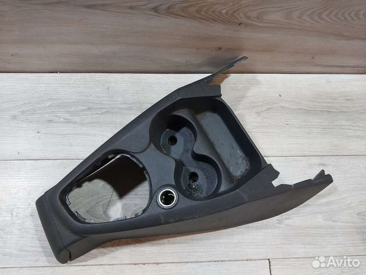 Центральная консоль Renault Logan 2