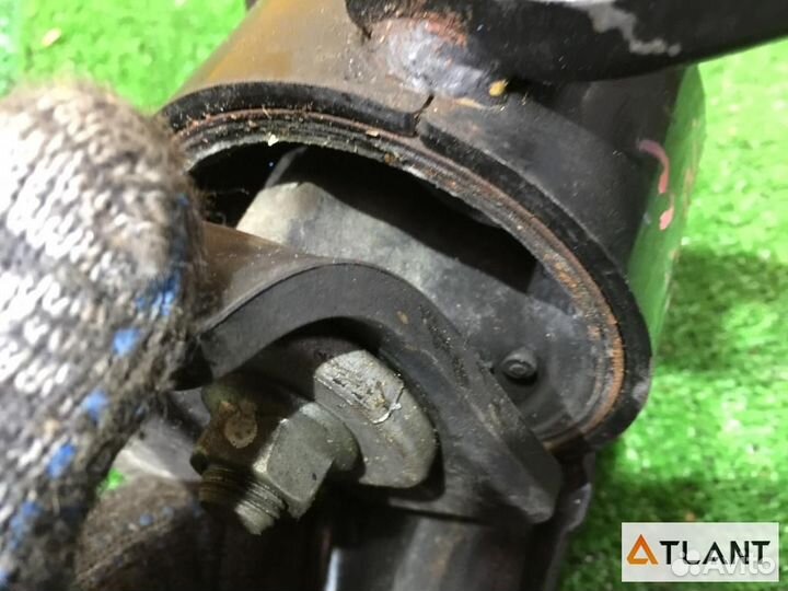 Подушка двигателя передний правый mitsubishi outla