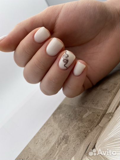 Маникюр с покрытием гель лак