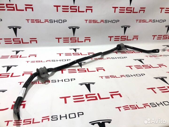 Стабилизатор задний Tesla Model Y 2021