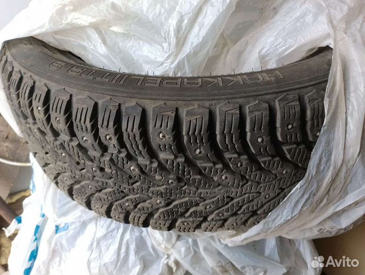 Nokian Tyres Hakkapeliitta 9 205/50 R17