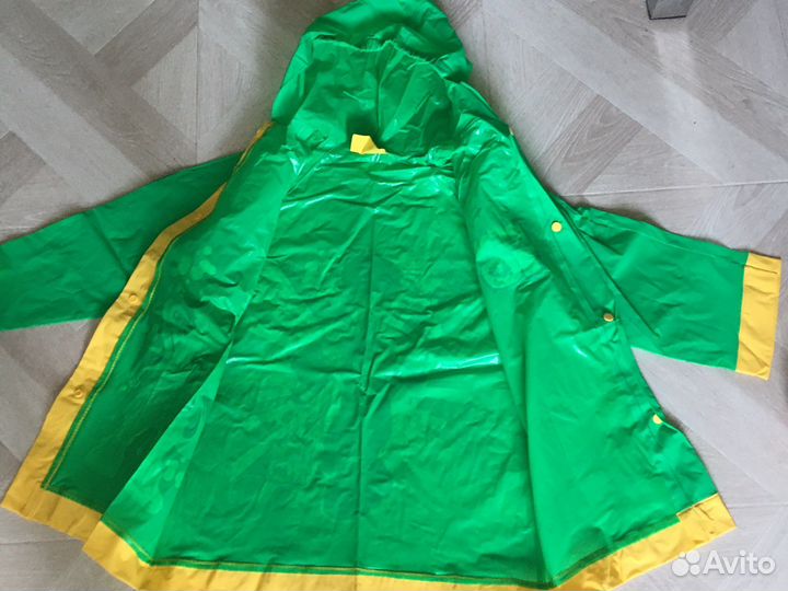 Новый дождевик для мальчика