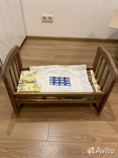 Кроватка для кукол
