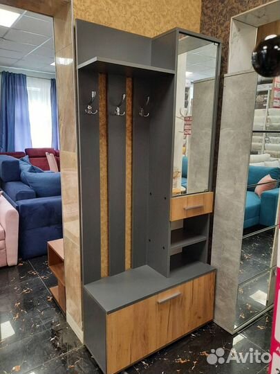 Прихожая новая