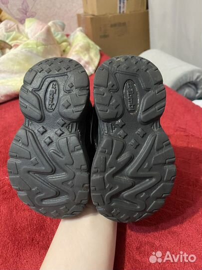 Кроссовки детские