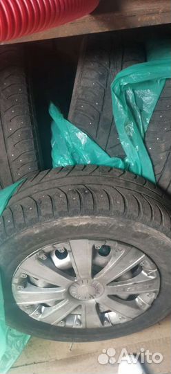Зимние колеса на штампованных дисках 215 65 r16