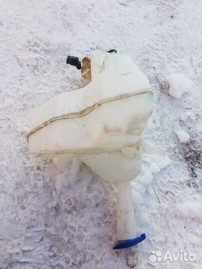 Бачок омывателя Киа Рио 3