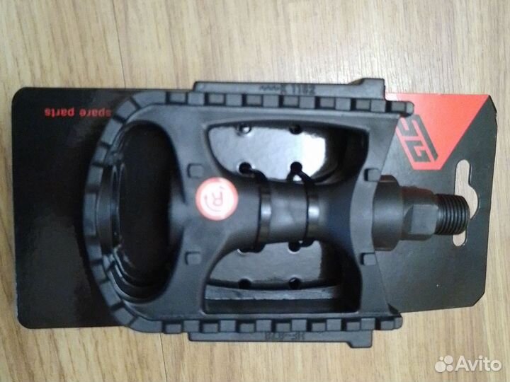 Педали велосипедные (резьба 9*16)