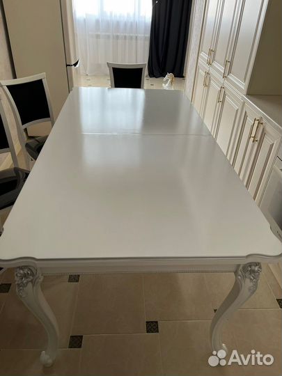 Кухонный стол