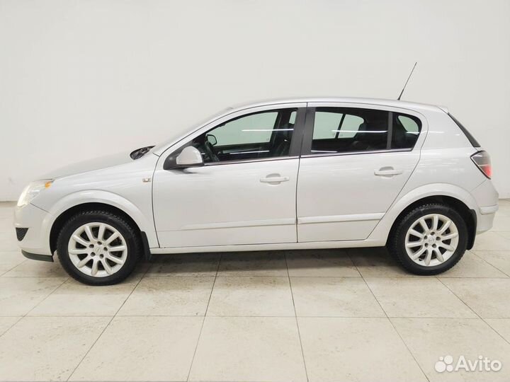 Opel Astra 1.8 AT, 2014, 133 256 км