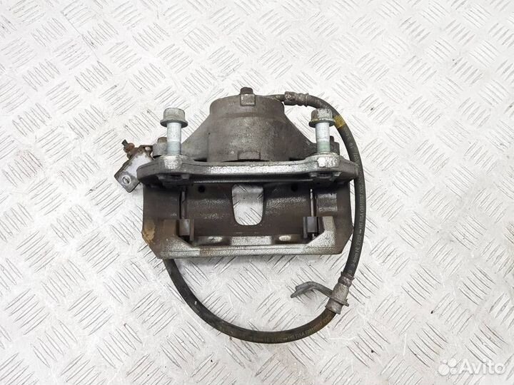 Суппорт передний правый Hyundai Kona