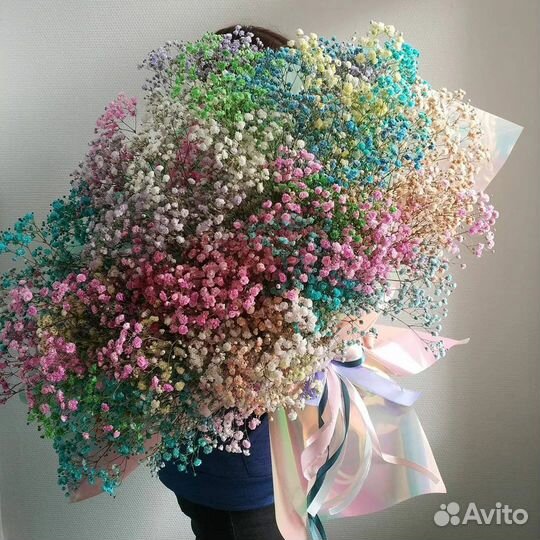 Букет из разноцветной гипсофилы