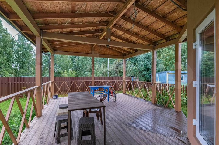 Дом 161,5 м² на участке 11,7 сот.