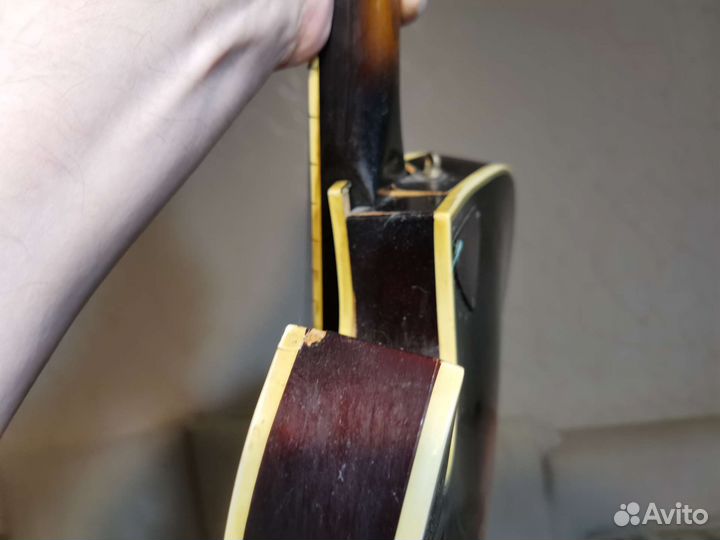 Старые музыкальные инструменты 1960-1970х гг