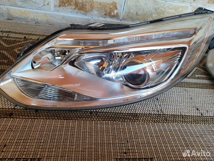 Линзовая фара на форд фокус 3 левая