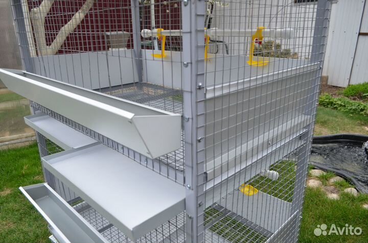 Клетки для бройлеров, кормушки для бройлеров