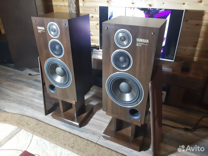 Yamaha NS-500YST с подставками