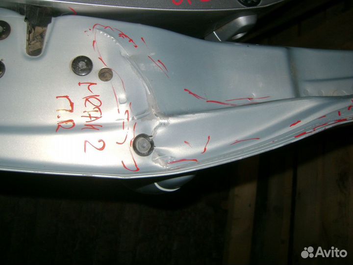 Дверь передняя правая Renault Megane 2