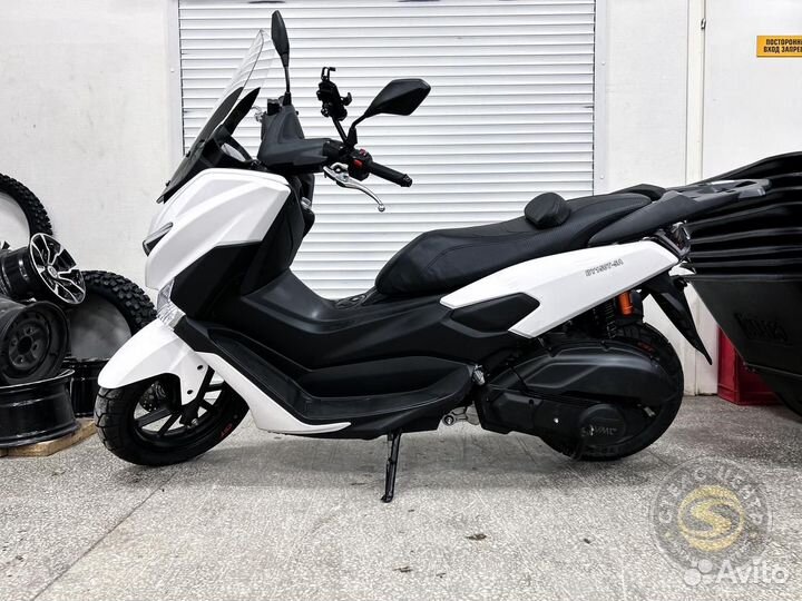 Скутер Vento MAX 150 EFI