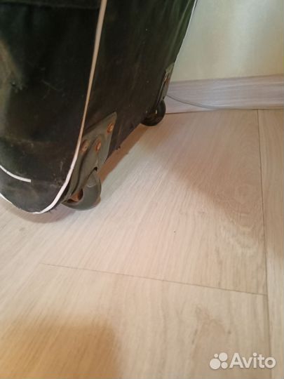 Хоккейная сумка бауэр на колесах