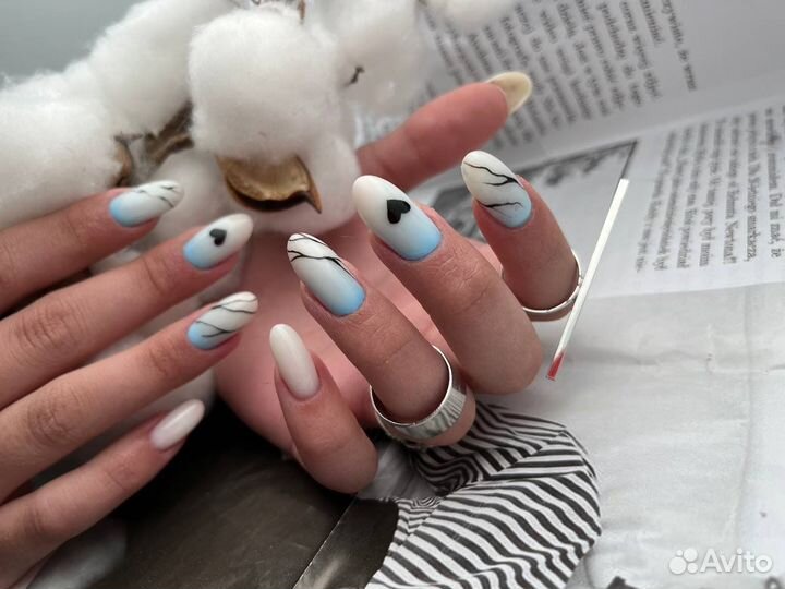 Маникюр педикюр