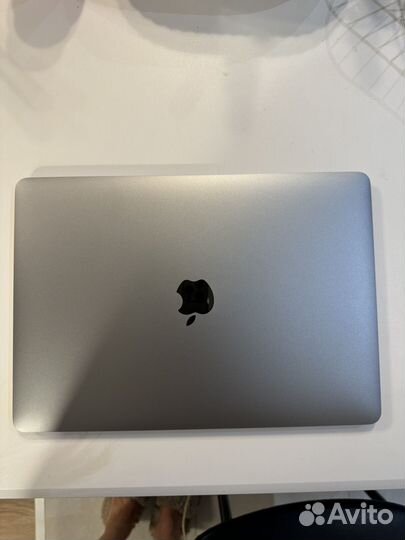 Apple macbook pro 13 2018 8 gb