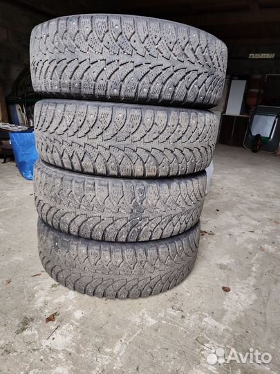 Nokian Tyres Hakkapeliitta 4 185/65 R15 T