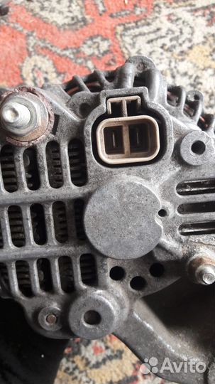 Генератор на mitsubishi lancer