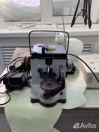 Машина скорняжная